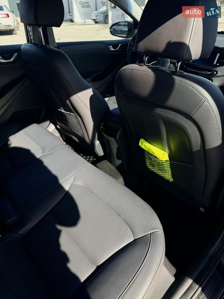 Хэтчбек Hyundai Ioniq 2017 в Бродах