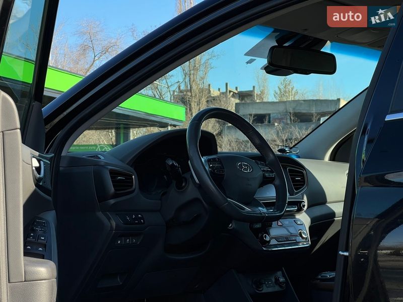 Хэтчбек Hyundai Ioniq 2017 в Кременчуге