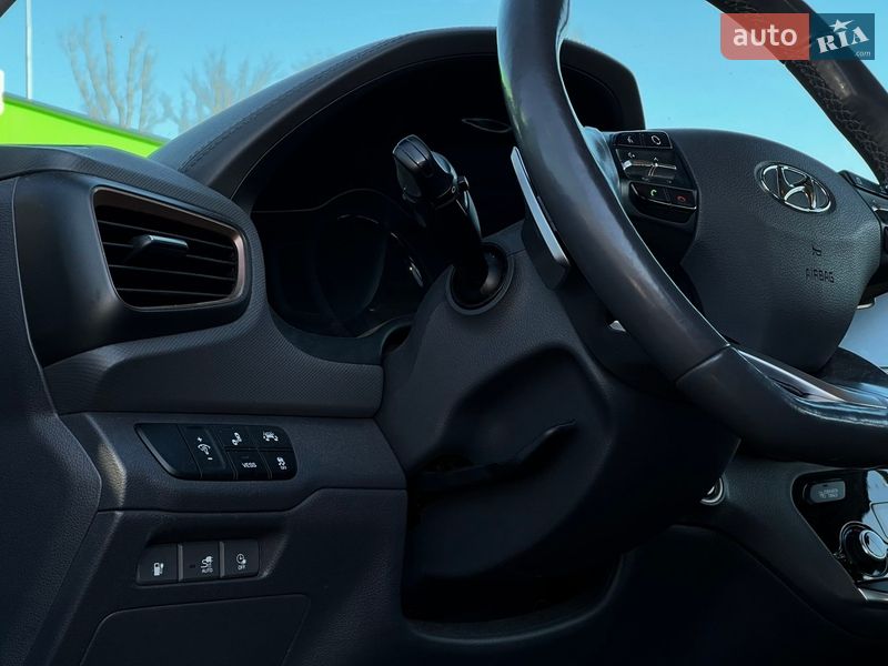 Хэтчбек Hyundai Ioniq 2017 в Кременчуге