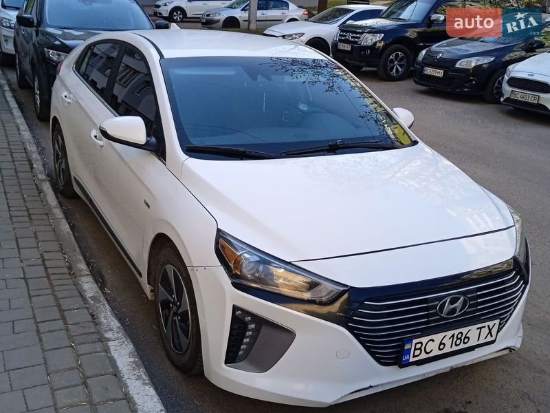 Хэтчбек Hyundai Ioniq 2017 в Львове