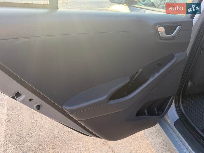 Хэтчбек Hyundai Ioniq 2018 в Тернополе