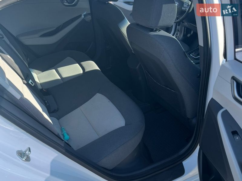 Лифтбек Hyundai Ioniq 2019 в Одессе