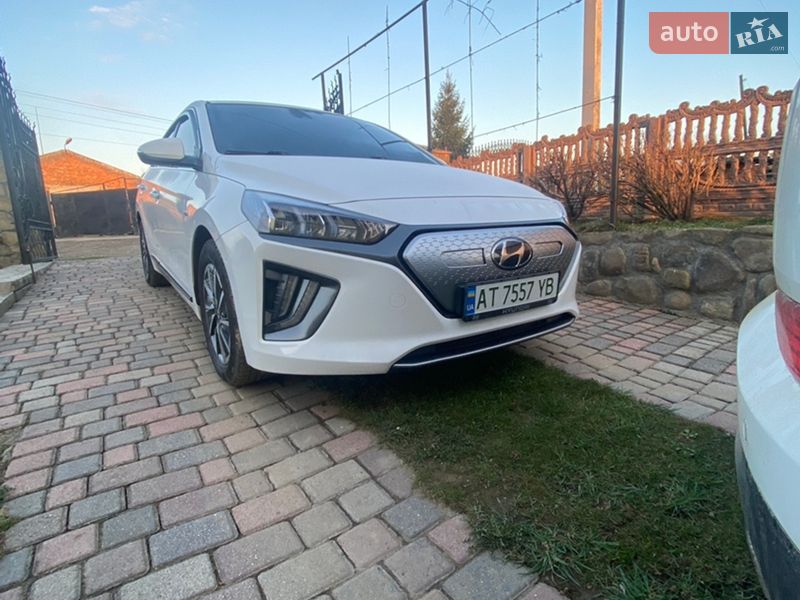 Лифтбек Hyundai Ioniq 2019 в Богородчанах