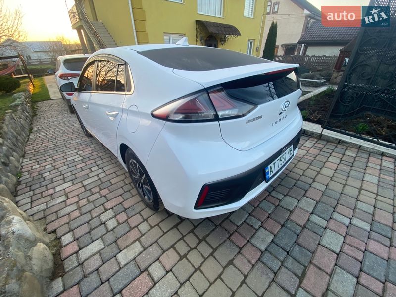 Лифтбек Hyundai Ioniq 2019 в Богородчанах