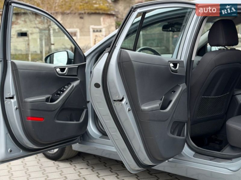 Хэтчбек Hyundai Ioniq 2018 в Тернополе