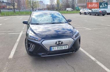 Лифтбек Hyundai Ioniq 2019 в Киеве