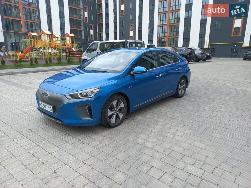 Хэтчбек Hyundai Ioniq 2017 в Шептицькому