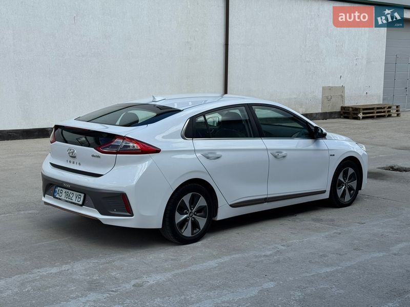 Хэтчбек Hyundai Ioniq 2017 в Виннице фото 6 Хэтчбек Hyundai Ioniq 2017 в Виннице