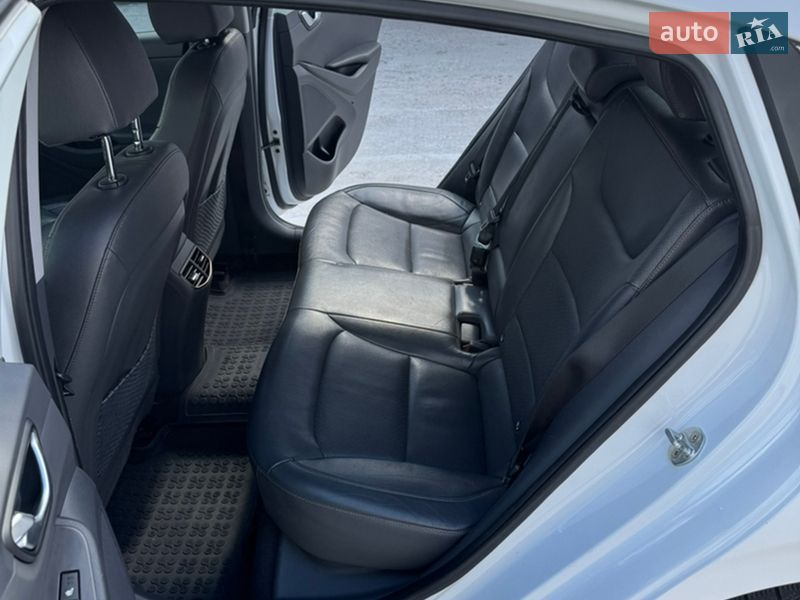 Хэтчбек Hyundai Ioniq 2017 в Виннице фото 28 Хэтчбек Hyundai Ioniq 2017 в Виннице