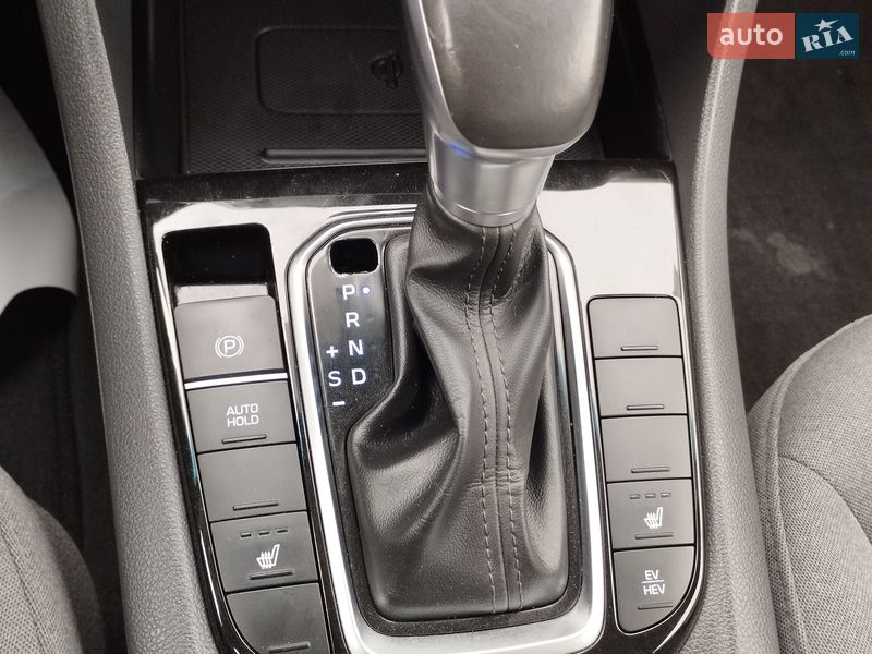 Лифтбек Hyundai Ioniq 2020 в Черкассах фото 6 Лифтбек Hyundai Ioniq 2020 в Черкассах