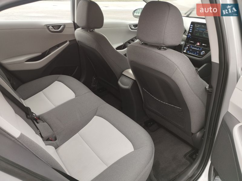 Лифтбек Hyundai Ioniq 2020 в Черкассах фото 11 Лифтбек Hyundai Ioniq 2020 в Черкассах