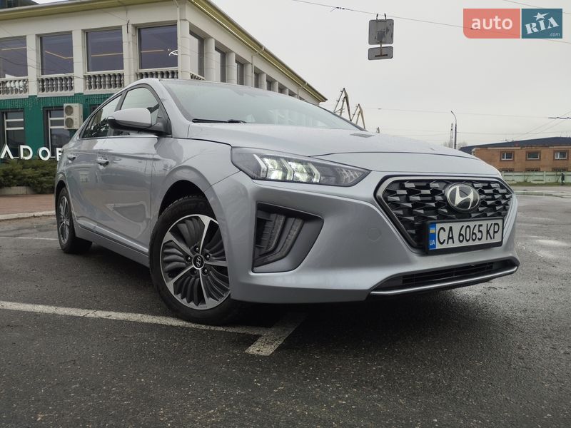 Лифтбек Hyundai Ioniq 2020 в Черкассах фото Лифтбек Hyundai Ioniq 2020 в Черкассах