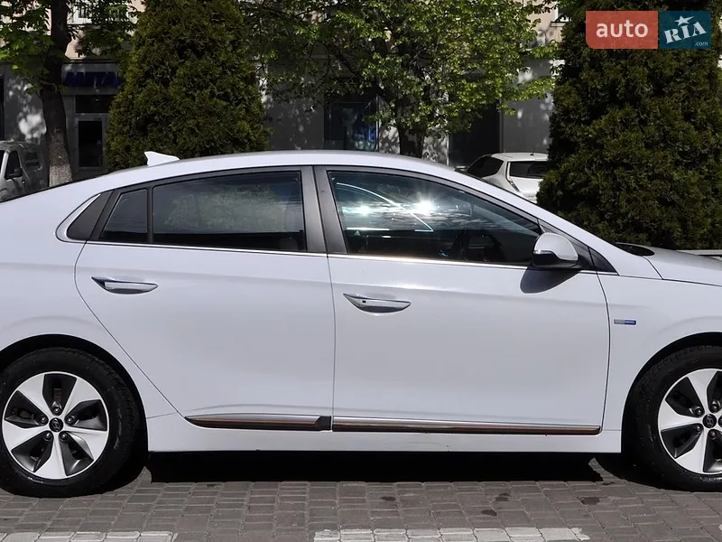 Hyundai Ioniq 2018 VIN KMHC851HFJU037787 фото оголошення 9 з 70