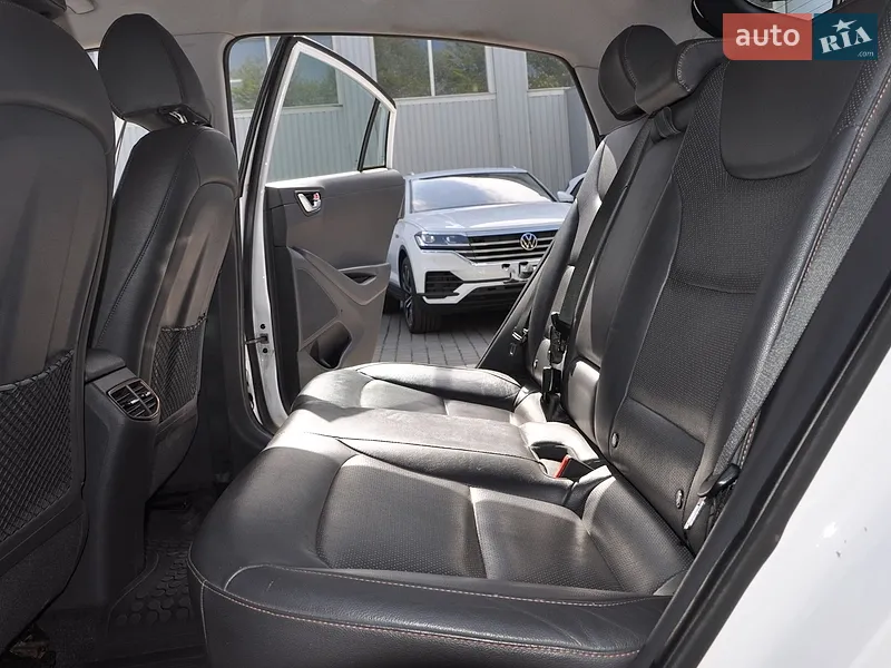 Hyundai Ioniq 2018 VIN KMHC851HFJU037787 фото оголошення 15 з 70