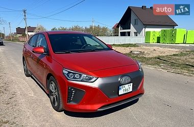 Хэтчбек Hyundai Ioniq 2017 в Ровно