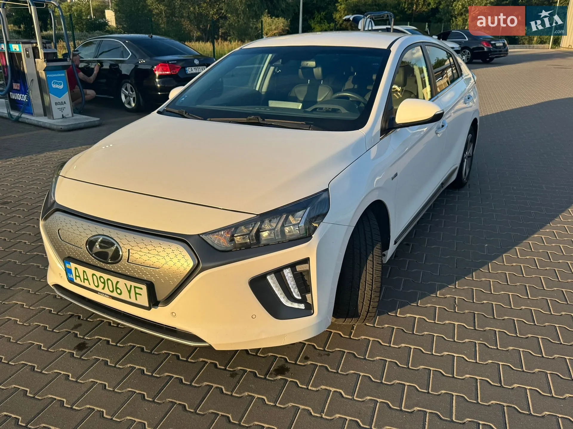 2019 Hyundai IONIQ - фото 1