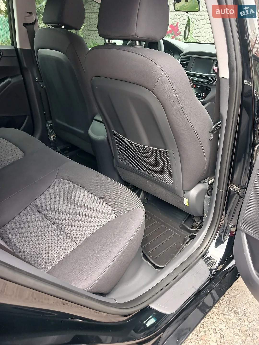 2018 Hyundai IONIQ - мініатюра 19