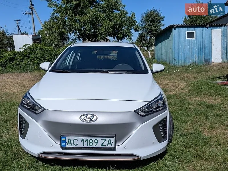 Hyundai Ioniq