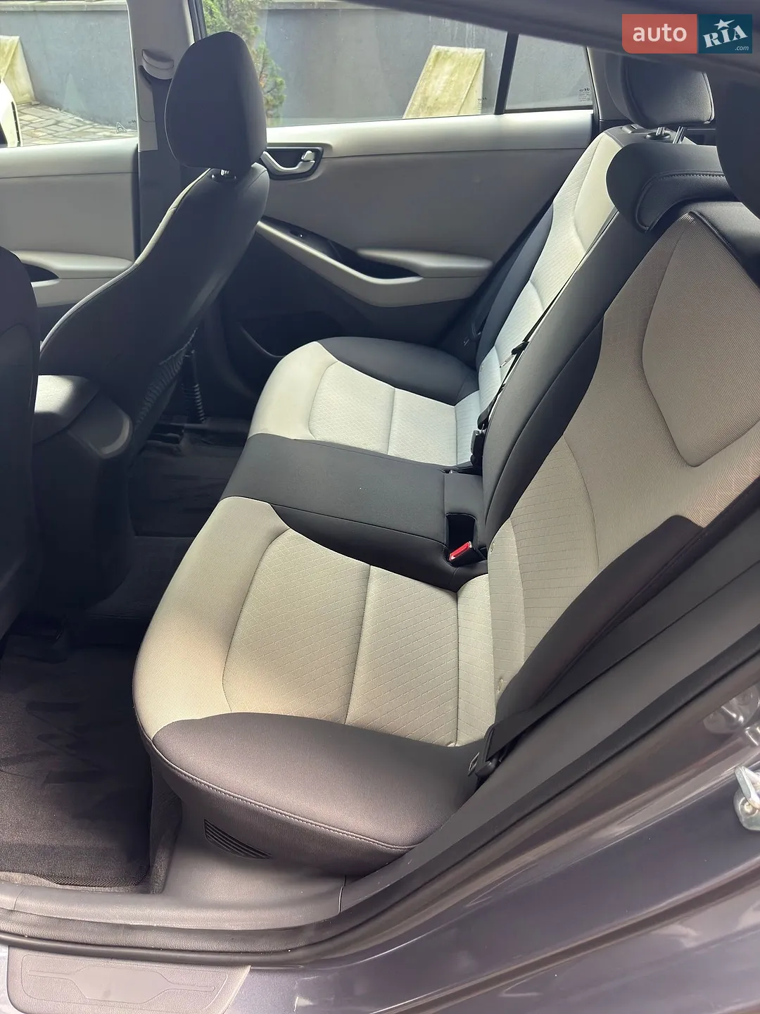 2017 Hyundai IONIQ - мініатюра 19