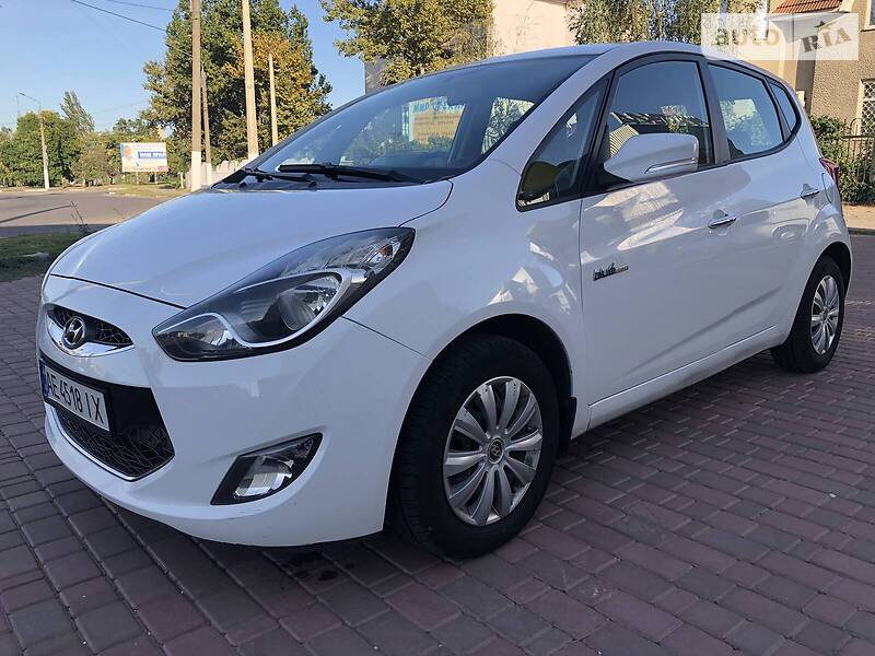 Минивэн Hyundai ix20 2010 в Мелитополе