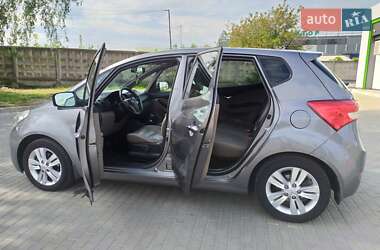 Хетчбек Hyundai ix20 2012 в 