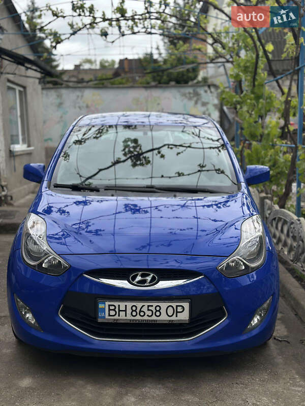 Хэтчбек Hyundai ix20 2013 в 