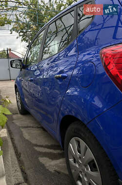 Хэтчбек Hyundai ix20 2013 в 