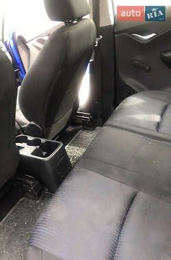 Хэтчбек Hyundai ix20 2013 в 