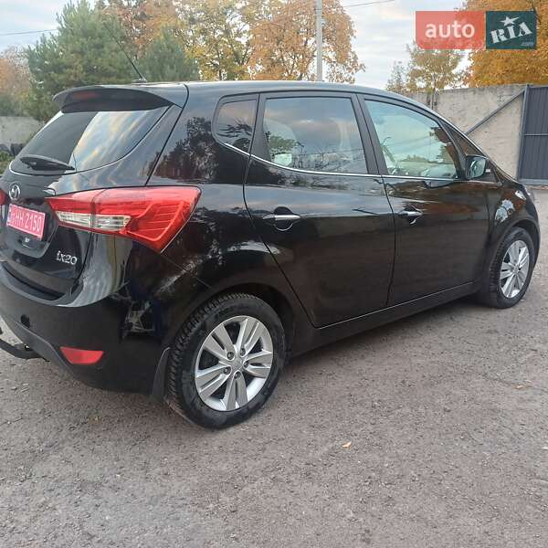 Хэтчбек Hyundai ix20 2012 в Ровно