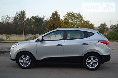 Внедорожник / Кроссовер Hyundai ix35 2011 в Харькове