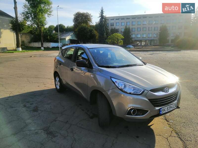 Позашляховик / Кросовер Hyundai ix35 2010 в Костопілі фото 6 Позашляховик / Кросовер Hyundai ix35 2010 в Костопілі