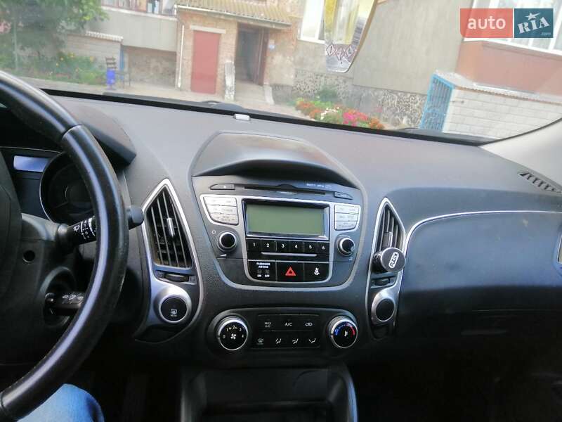 Позашляховик / Кросовер Hyundai ix35 2010 в Костопілі фото 10 Позашляховик / Кросовер Hyundai ix35 2010 в Костопілі