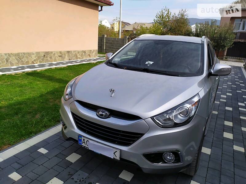 Позашляховик / Кросовер Hyundai ix35 2010 в Виноградові