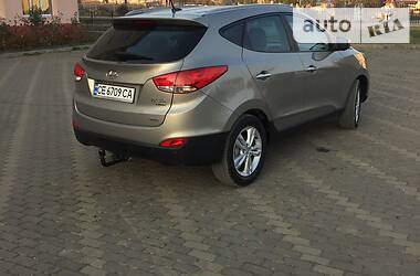 Внедорожник / Кроссовер Hyundai ix35 2010 в Черновцах