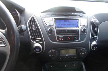 Позашляховик / Кросовер Hyundai ix35 2011 в 