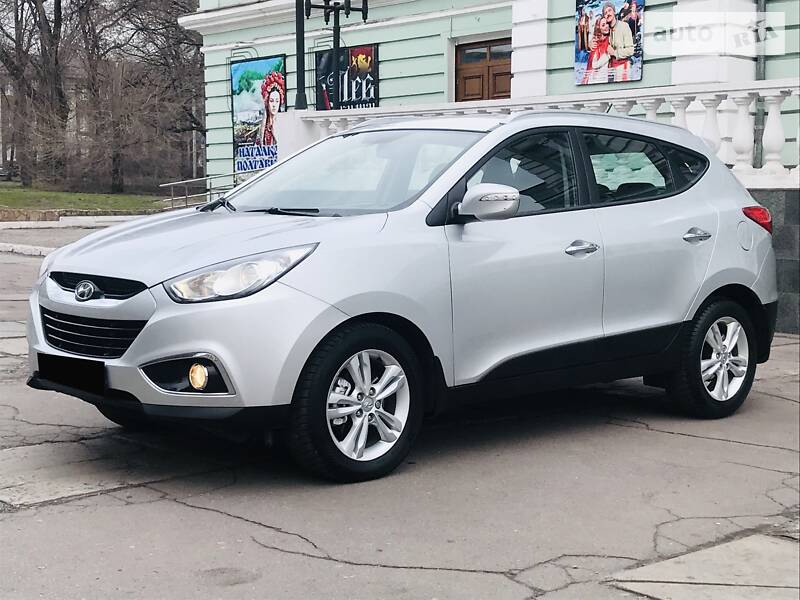 Внедорожник / Кроссовер Hyundai ix35 2012 в Каменском