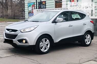Позашляховик / Кросовер Hyundai ix35 2012 в 