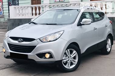 Позашляховик / Кросовер Hyundai ix35 2012 в 