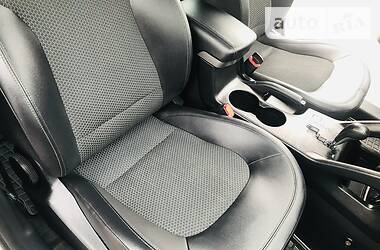 Позашляховик / Кросовер Hyundai ix35 2012 в 