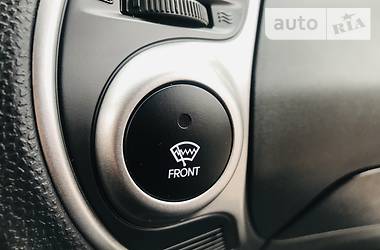 Позашляховик / Кросовер Hyundai ix35 2012 в 