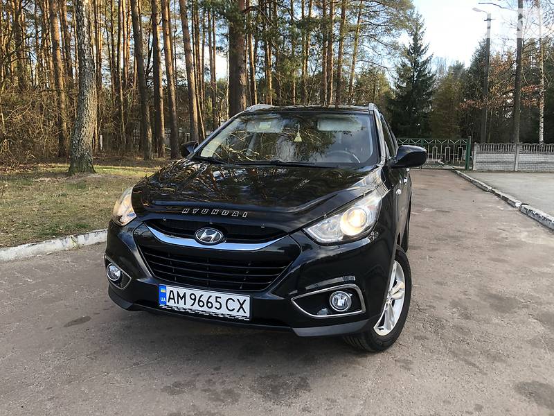 Позашляховик / Кросовер Hyundai ix35 2011 в 