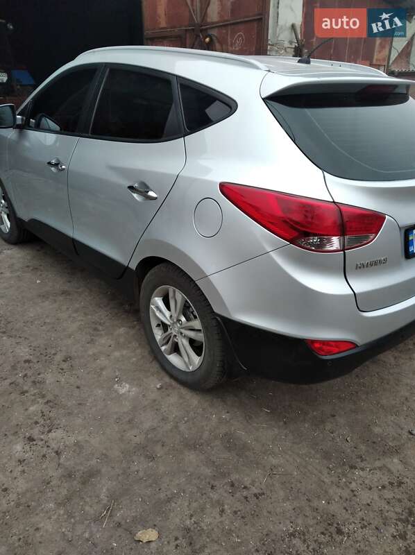 Внедорожник / Кроссовер Hyundai ix35 2011 в Кривом Озере