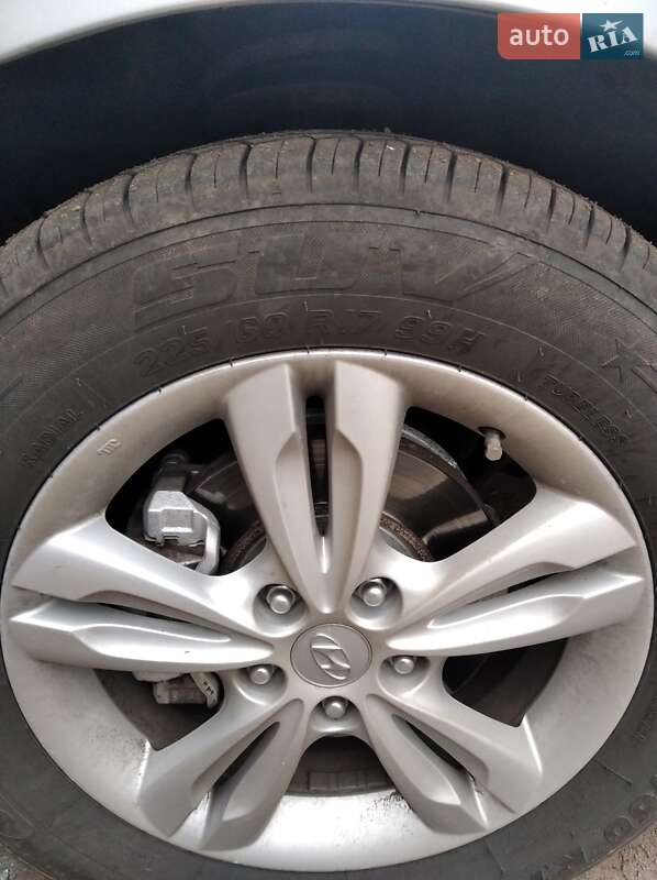 Внедорожник / Кроссовер Hyundai ix35 2011 в Кривом Озере