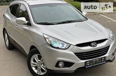 Позашляховик / Кросовер Hyundai ix35 2012 в 