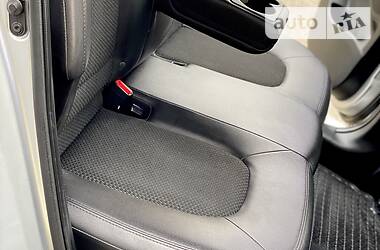 Позашляховик / Кросовер Hyundai ix35 2012 в 
