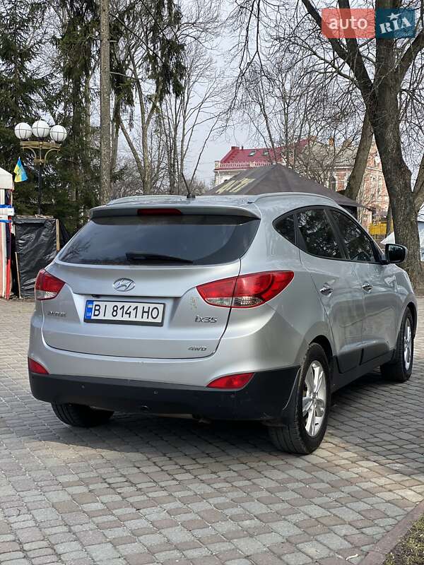 Позашляховик / Кросовер Hyundai ix35 2010 в Полтаві