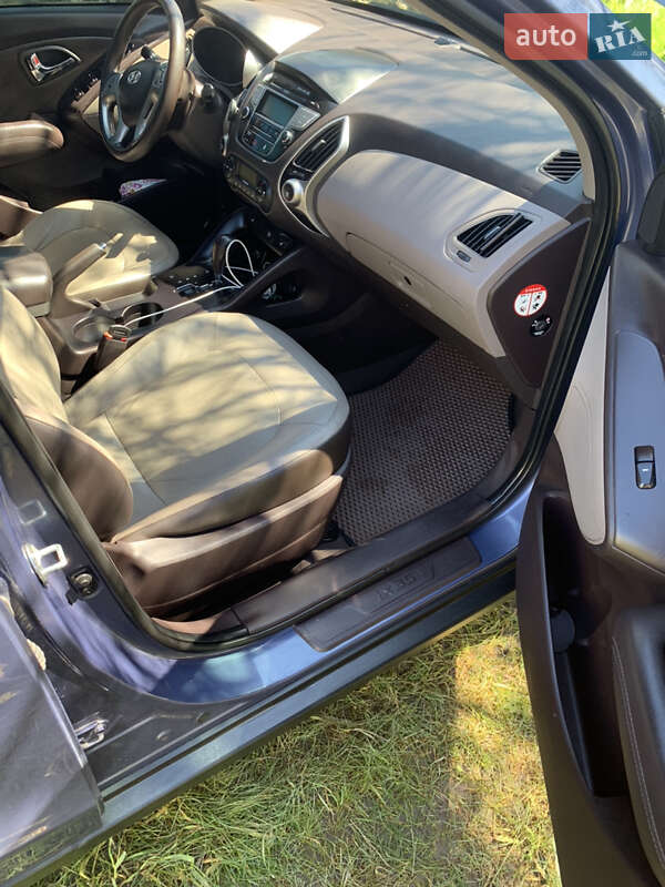 Внедорожник / Кроссовер Hyundai ix35 2011 в Киеве