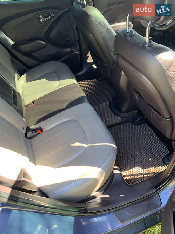 Внедорожник / Кроссовер Hyundai ix35 2011 в Киеве