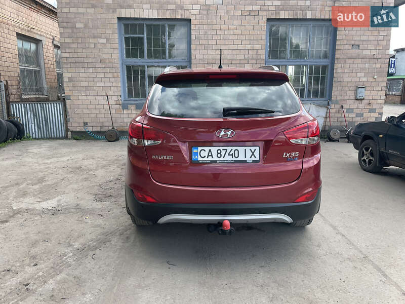 Внедорожник / Кроссовер Hyundai ix35 2010 в Золотоноше