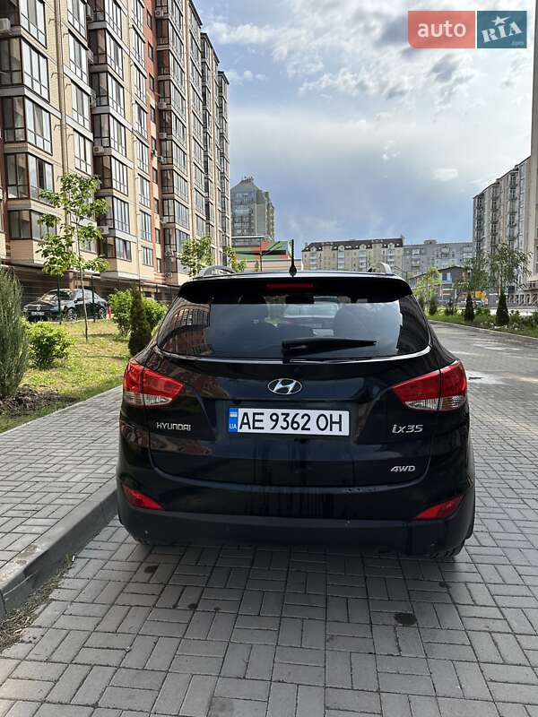 Внедорожник / Кроссовер Hyundai ix35 2010 в Днепре